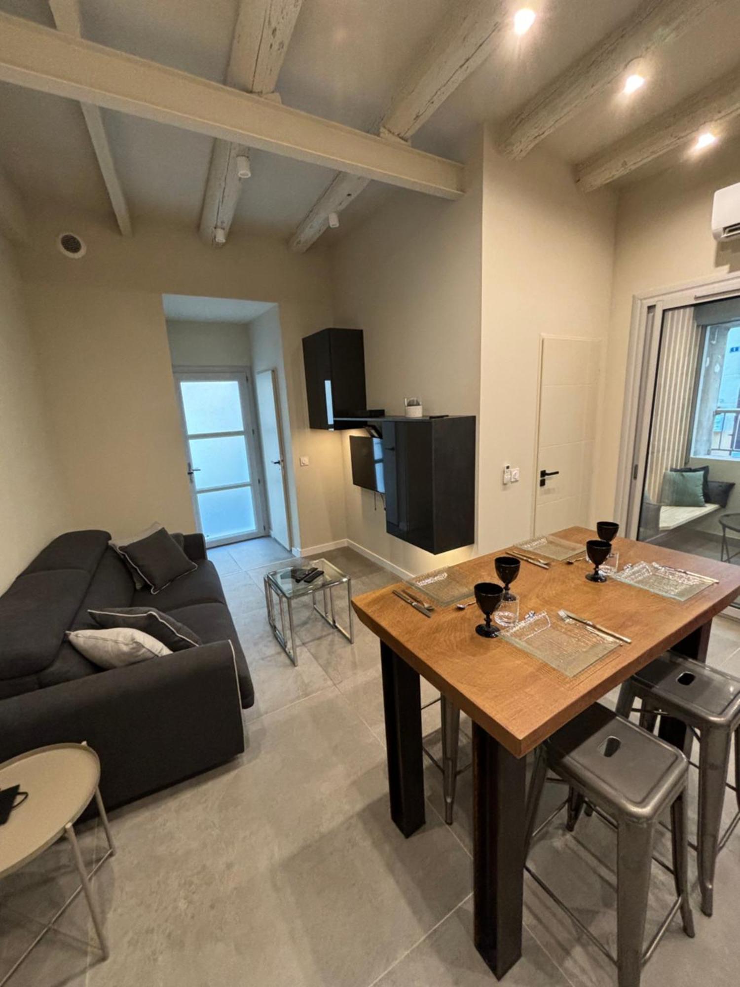 Le Quai Apartment Sete Luaran gambar
